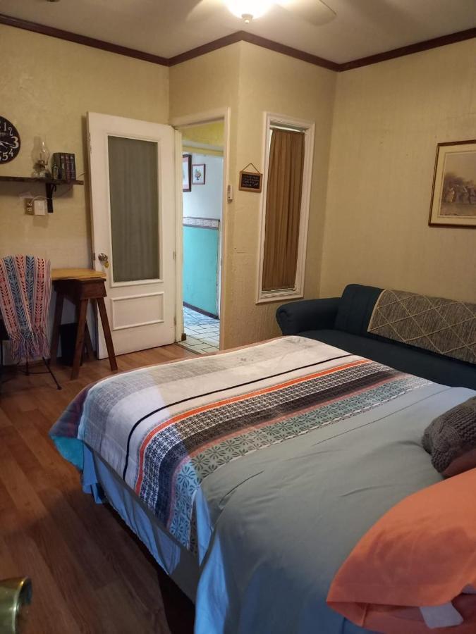 Home Stay Maria Идальго-дель-Парраль Экстерьер фото