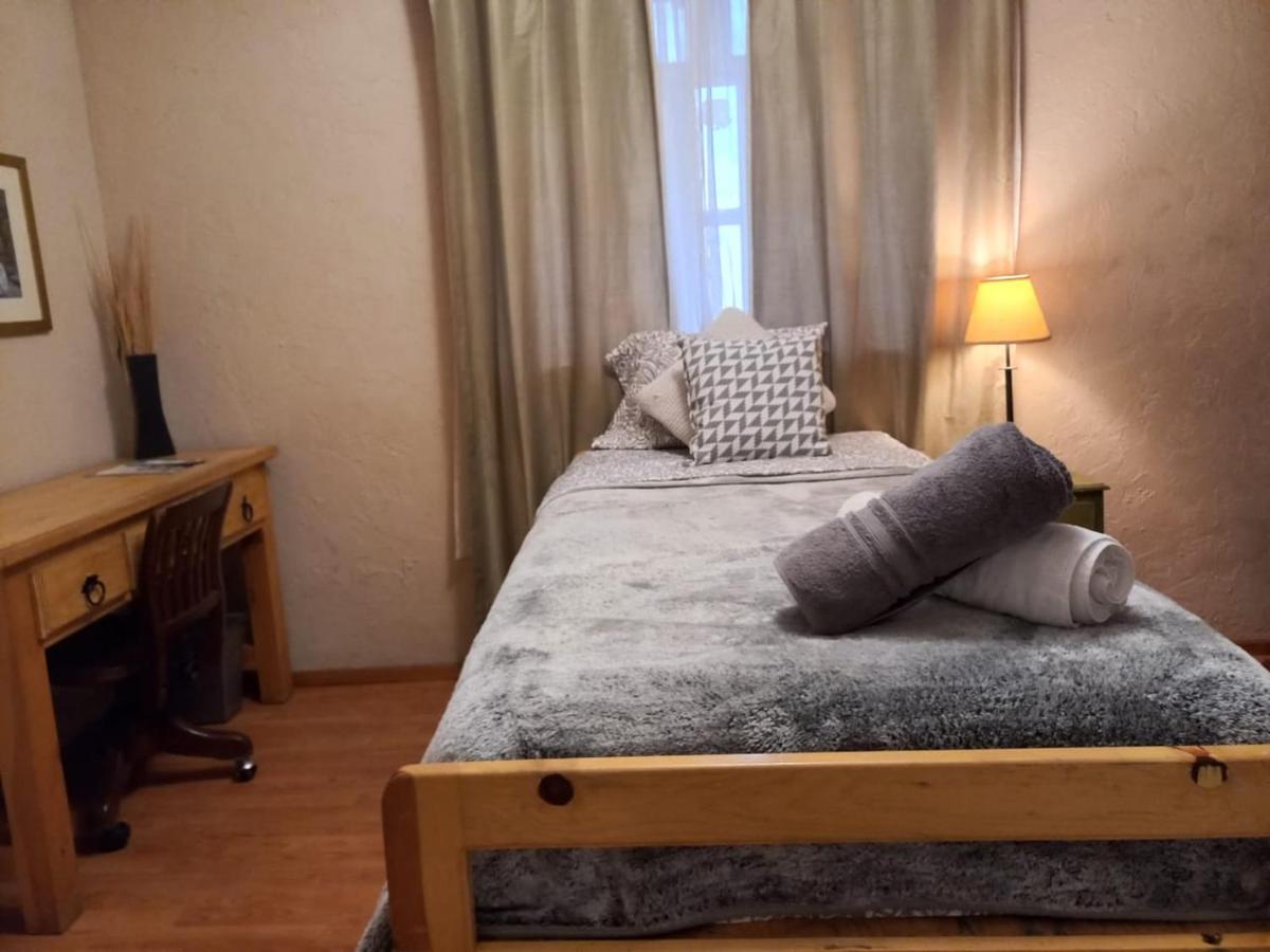 Home Stay Maria Идальго-дель-Парраль Экстерьер фото